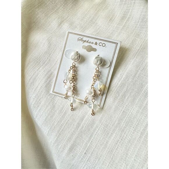 Pearl and moonstone mermaid style dangle earrings - Picture 6 of 8